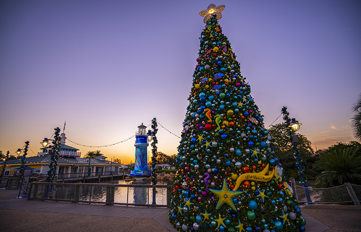 Christmas tree at the SeaWorld Orlando front entrance